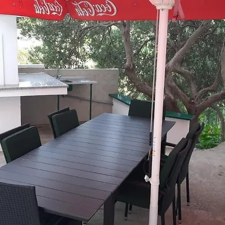 Neda - 150 M From Pebble Beach Apartment Primosten