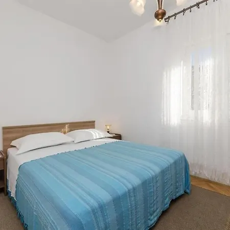 Apartment Neda - 150 M From Pebble Beach